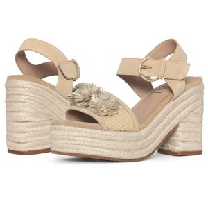 NYDJ Cream Espadrille Platform Sandals  with Floral Accents  Size 7 EUC